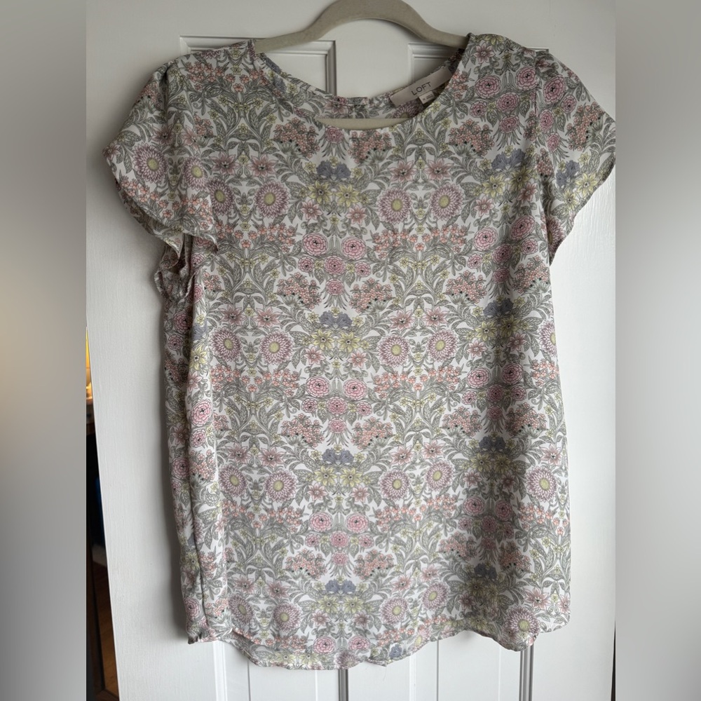 LOFT Multicolor Floral Short Sleeve Top
